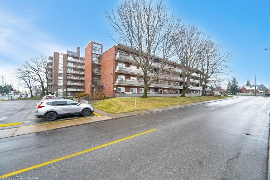 Condo/Apt Unit for sale at 203-11 Woodman Drive, Hamilton, Greenford, L8K 4E3 - MLS: 40686300