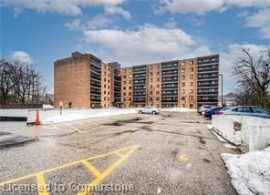 Condo/Apt Unit sold at 201-29 West Avenue, Kitchener, Downtown Kitchener/West Ward, N2M 5E4 - MLS: 40686507