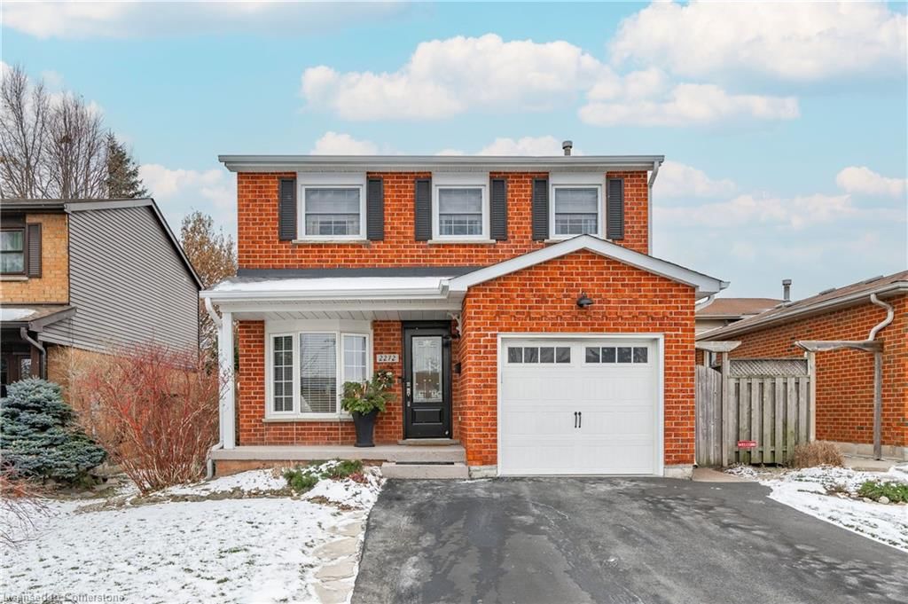 Single Family Residence for sale at 2272 Headon Forest Drive, Burlington, Headon Forest, L7M 3G9 - MLS: 40686686