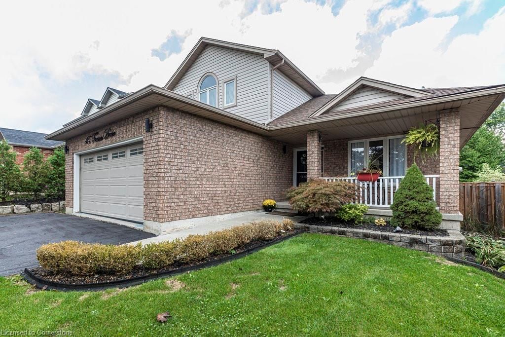 Single Family Residence for sale at 45 Tartan Drive, Caledonia, Caledonia South East, N3W 2N3 - MLS: 40687311