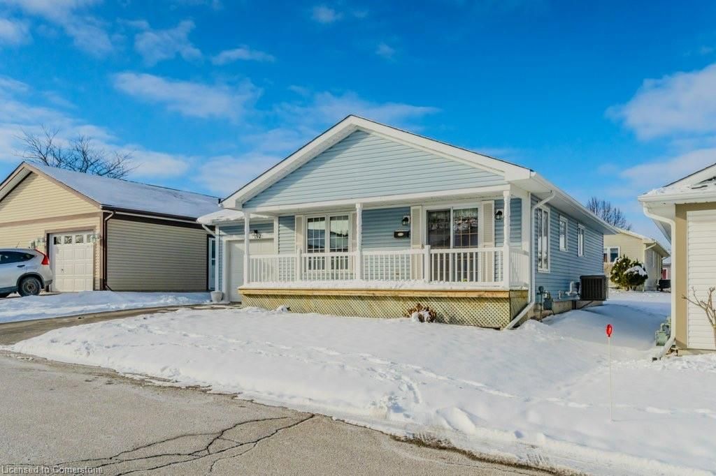 Single Family Residence sold at 192 Wesley Crescent, Waterloo, St Jacobs/Floradale/W.Montrose, N2J 4G8 - MLS: 40687582