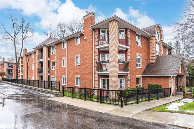 303 - 131 Clapperton Street