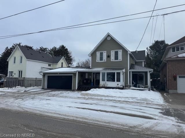 Single Family Residence for sale at 112 Holditch Street, Sturgeon Falls, Sturgeon Falls/Cache Bay/Crystal Falls, P2B 1S2 - MLS: 40687843