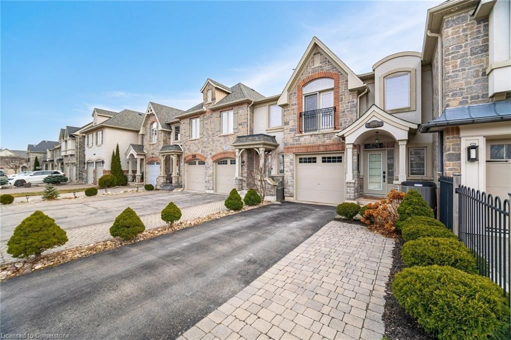 Row/Townhouse for sale at 2330 Whistling Springs Crescent, Oakville, WT West Oak Trails, L6M 0C3 - MLS: 40688109