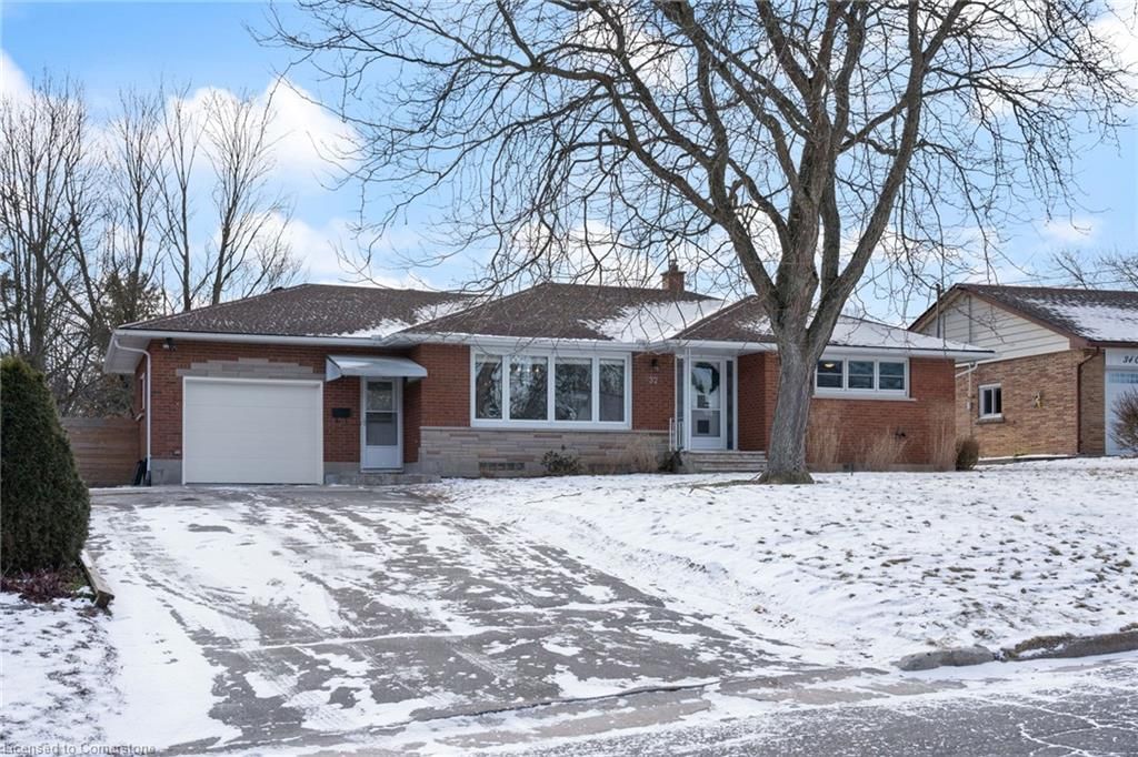 Single Family Residence for sale at 32 Charlton Crescent, Simcoe, Town of Simcoe, N3Y 1A7 - MLS: 40688238