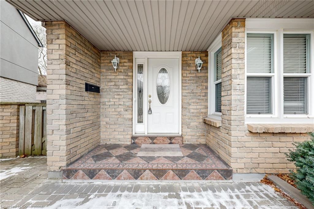 Single Family Residence sold at 39B Newington Crescent, Toronto, Eringate-Centennial-West Deane, M9C 5B7 - MLS: 40688429