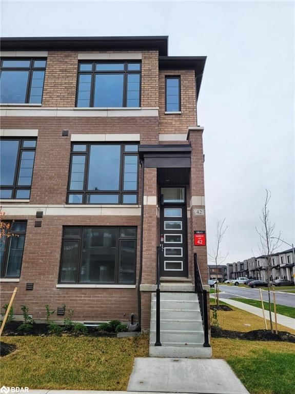 Row/Townhouse sold at 42 Cherry Hill Lane, Barrie, Painswick, L4N 6K7 - MLS: 40688632