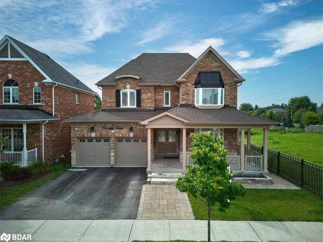 74 Megan Crescent