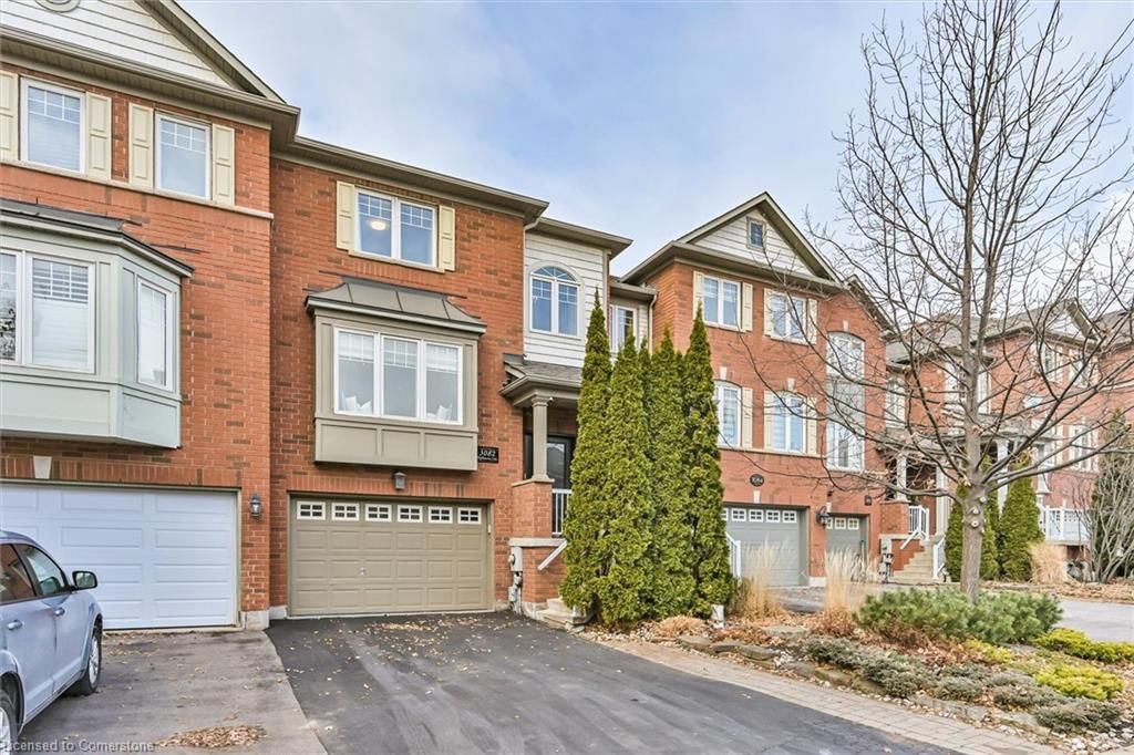 Row/Townhouse sold at 3082 Highbourne Crescent, Oakville, BC Bronte Creek, L6M 5H1 - MLS: 40688710