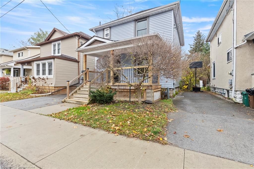 Single Family Residence for sale at 102 Lowell Avenue, St. Catharines, Downtown, L2R 2E2 - MLS: 40688813