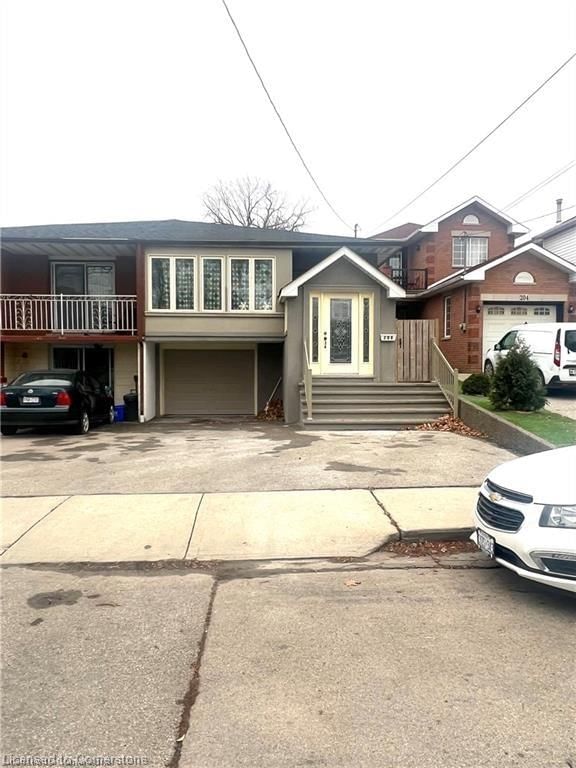 208 Picton Street E, Hamilton, Ontario (MLS 40688973)