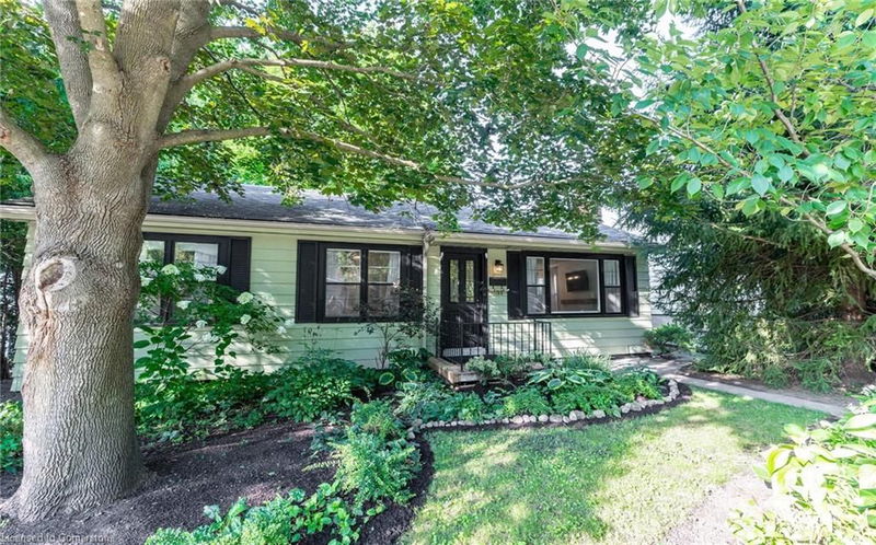 31 Academy Street, Ancaster, Ontario
