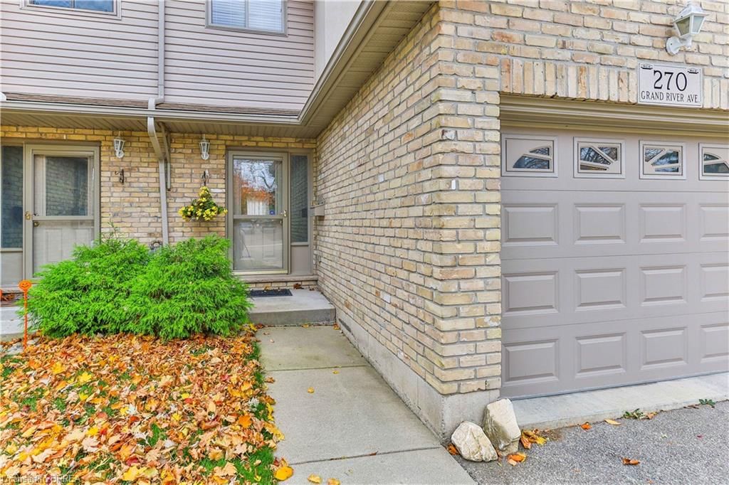 Row/Townhouse sold at 270 Grand River Avenue, Brantford, Holmedale, N3T 4Y4 - MLS: 40689193