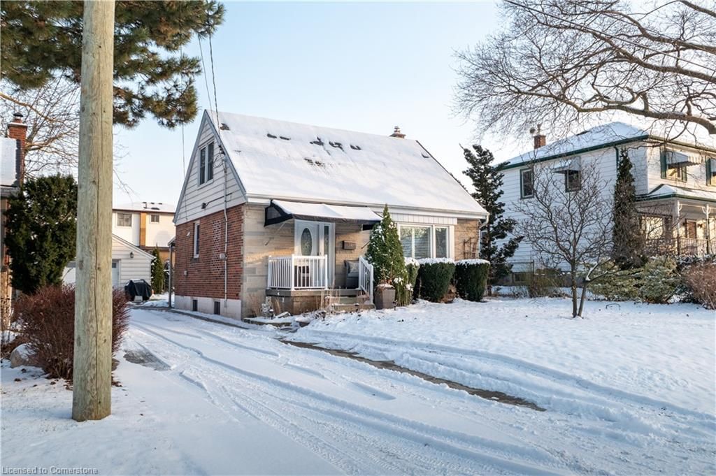 Single Family Residence for sale at 56 Second Street, Stoney Creek, Battlefield, L8G 1Z3 - MLS: 40689282