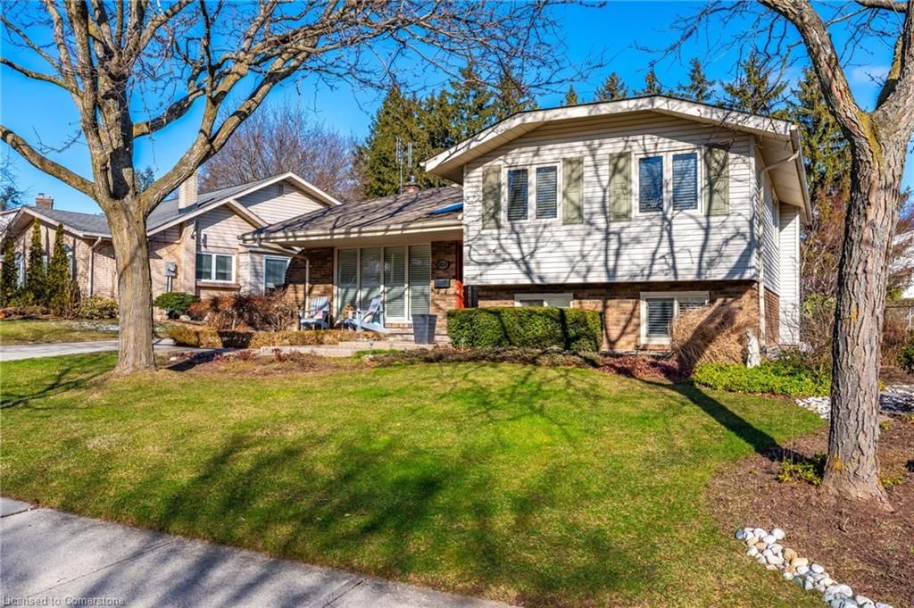 Single Family Residence for sale at 2014 Cavendish Drive, Burlington, Brant Hills, L7P 1Y7 - MLS: 40689283