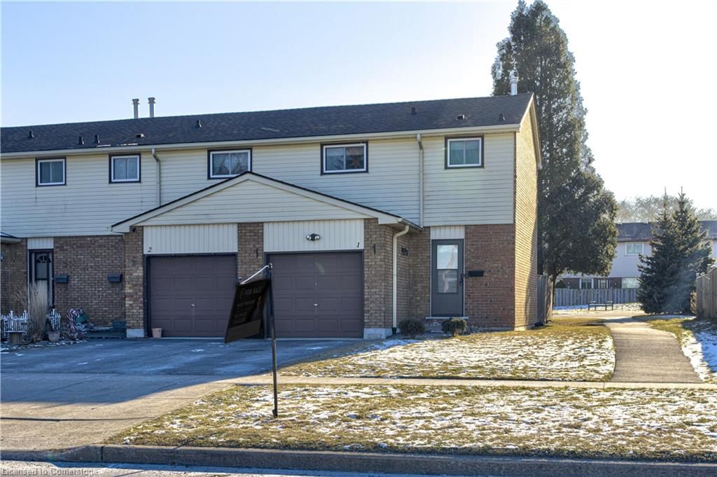 Row/Townhouse for sale at 1-1350 Limeridge Road, Hamilton, Trenholme, L8W 1L6 - MLS: 40689315