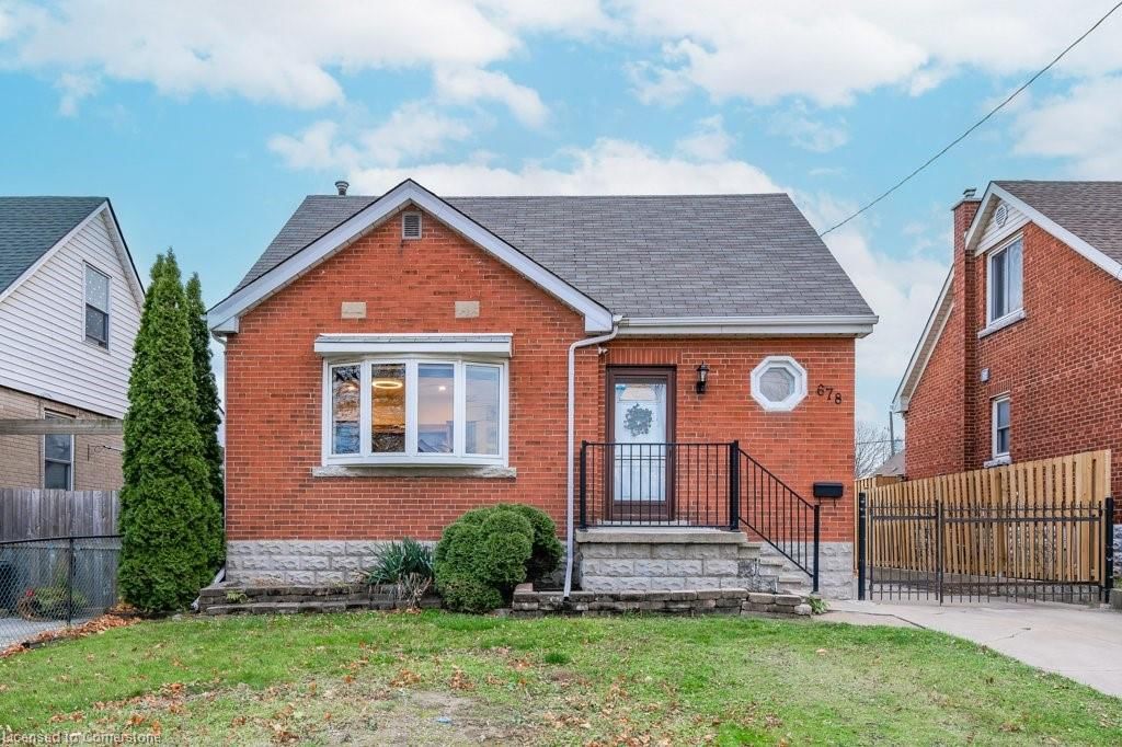 Single Family Residence sold at 678 Brighton Avenue, Hamilton, Parkview, L8H 6H4 - MLS: 40689351