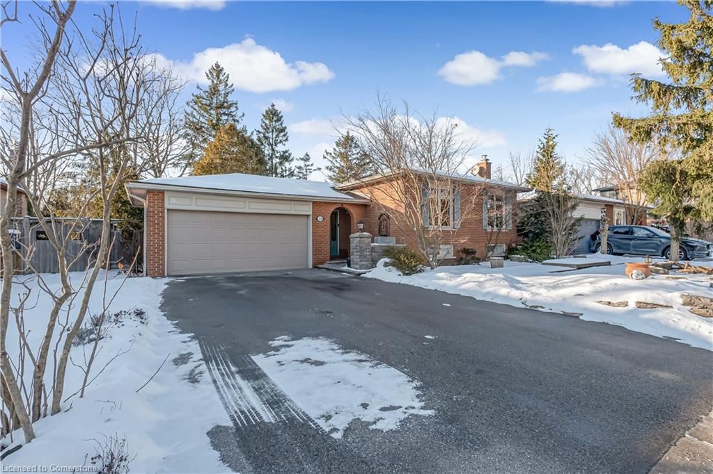 Single Family Residence sold at 15 Laurendale Avenue, Waterdown, Waterdown East, L8B 0B3 - MLS: 40689839