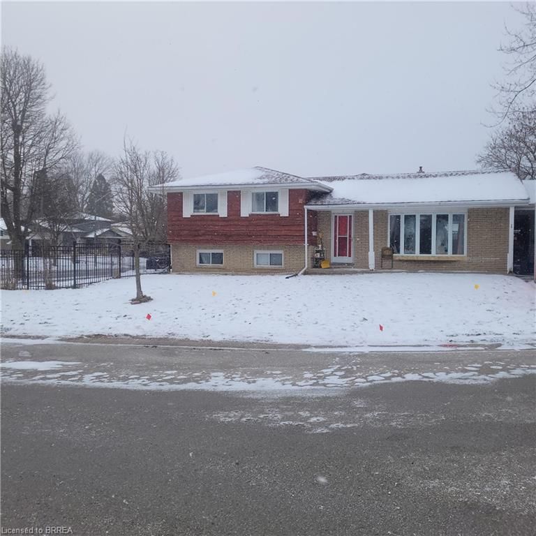 Single Family Residence sold at 1 Treelawn Terrace, Brantford, Brier Park, N3R 3P5 - MLS: 40689851