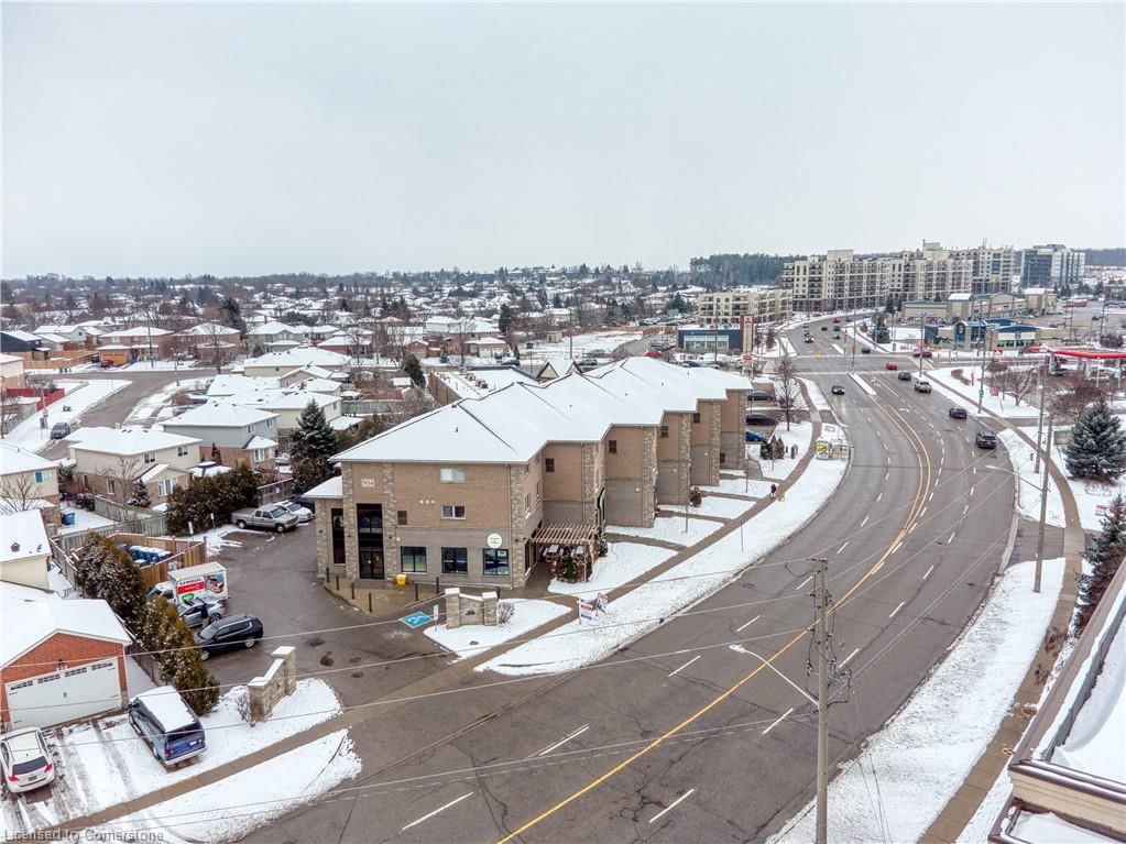 Row/Townhouse sold at 211-904 Paisley Road, Guelph, Willow West/Sugarbush/West Acres, N1K 0C6 - MLS: 40689879