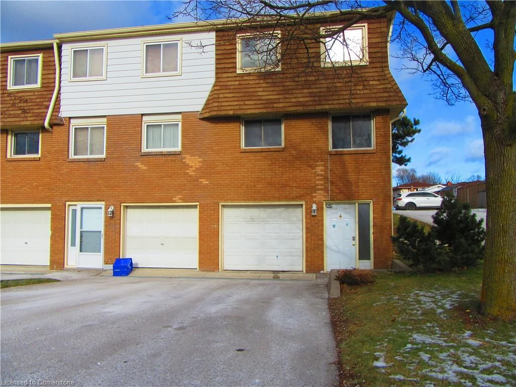 Row/Townhouse for sale at 19 Beryl Street, Hamilton, Broughton East, L8T 4S7 - MLS: 40690004