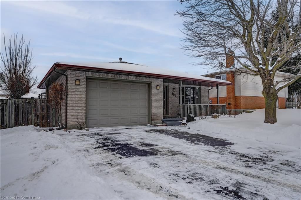 Single Family Residence sold at 801 Erinbrook Drive, Kitchener, Laurentian Hills/Country Hills W, N2E 2V4 - MLS: 40690230