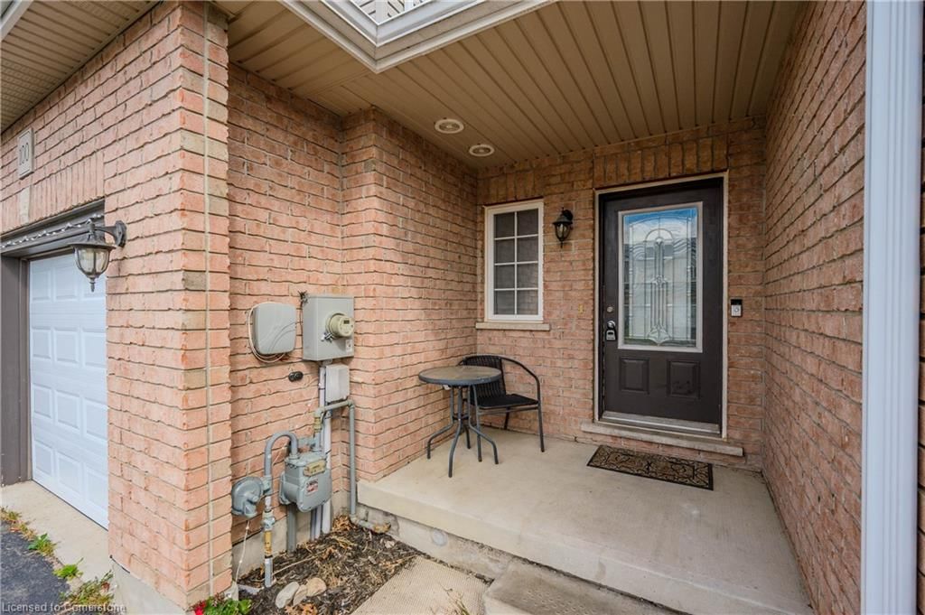 Row/Townhouse for sale at 100 Mussen Street, Guelph, Victoria North, N1E 0K2 - MLS: 40690284