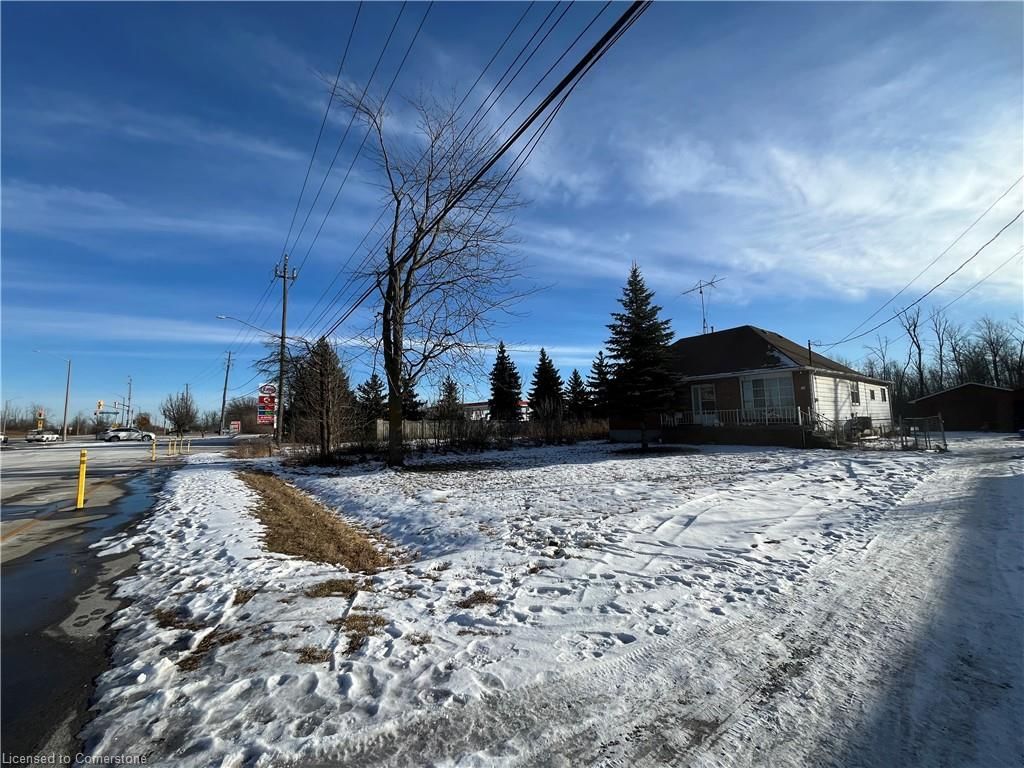 Single Family Residence for sale at 11 Penny Lane, Stoney Creek, Felker, L8J 2V7 - MLS: 40690359