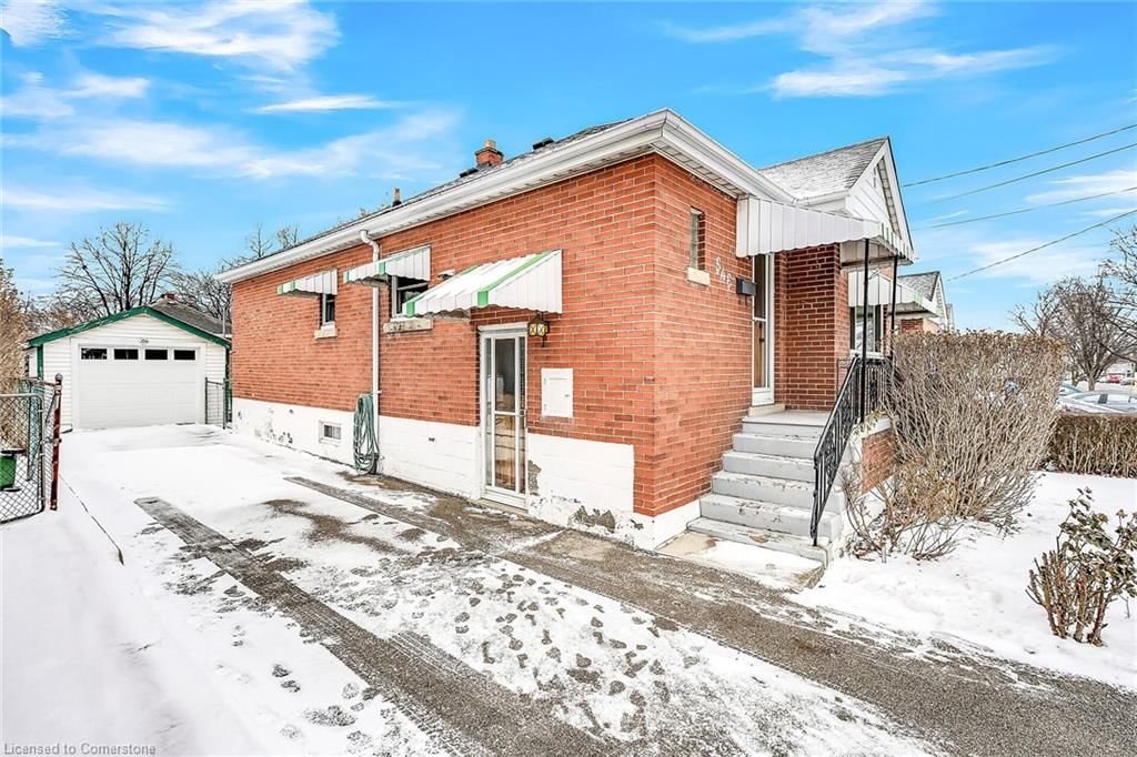 Single Family Residence for sale at 646 Upper Sherman Avenue, Hamilton, Burkhome, L8V 3M5 - MLS: 40690368