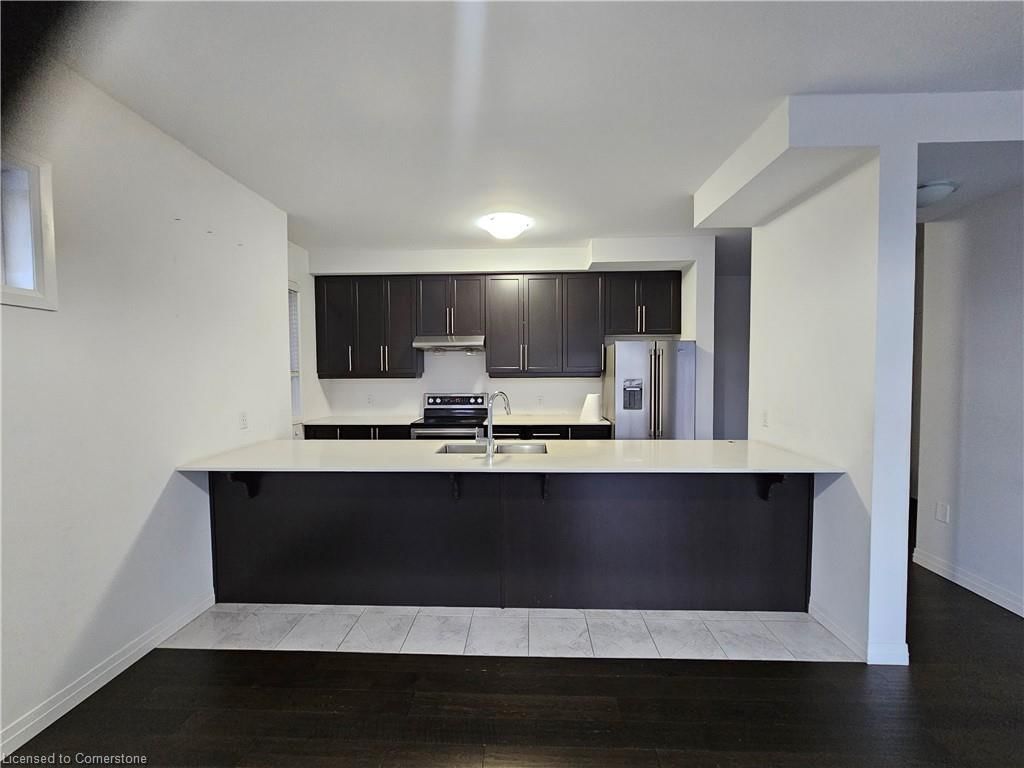 Row/Townhouse for lease at 30 Times Square Boulevard, Stoney Creek, Trinity, L8J 0M1 - MLS: 40690440