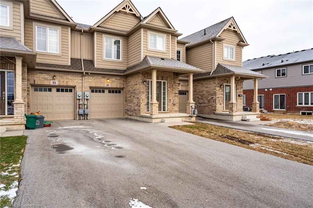 Row/Townhouse for sale at 88 Sycamore Street, Welland, West Welland, L3C 0H8 - MLS: 40690673