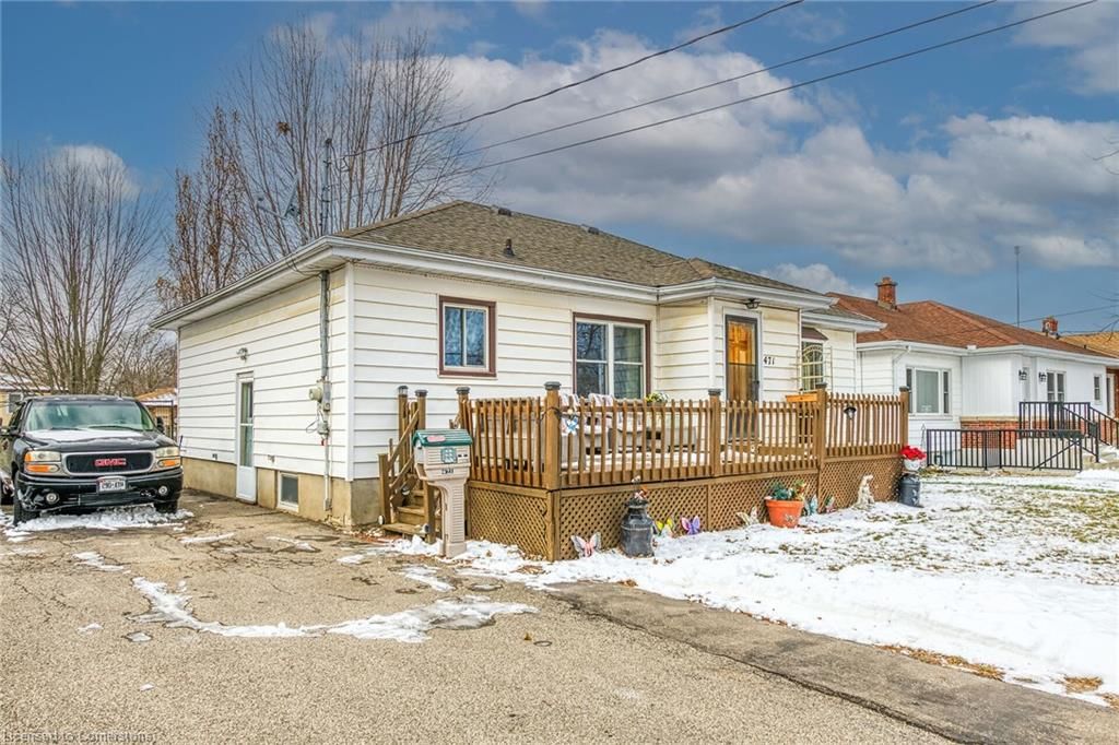 Single Family Residence for sale at 471 Geneva Street, St. Catharines, Lakeport, L2N 2H4 - MLS: 40690710