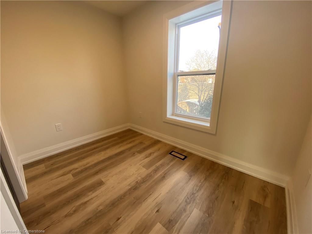 Condo/Apt Unit leased at 2-15 Greenaway Avenue, Hamilton, Gibson/Stipley, L8L 6C3 - MLS: 40690851