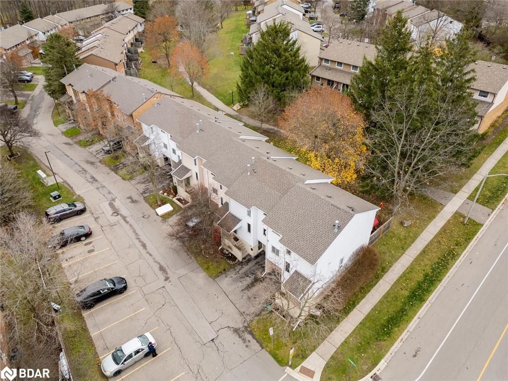 Row/Townhouse for sale at 4 Lynden Circle, Georgetown, GE Georgetown, L7G 4Y8 - MLS: 40691327