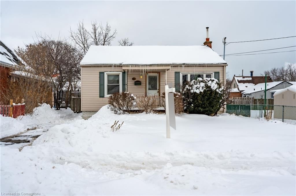 Single Family Residence for sale at 69 Vansitmart Avenue, Hamilton, Homeside, L8H 3A4 - MLS: 40691465