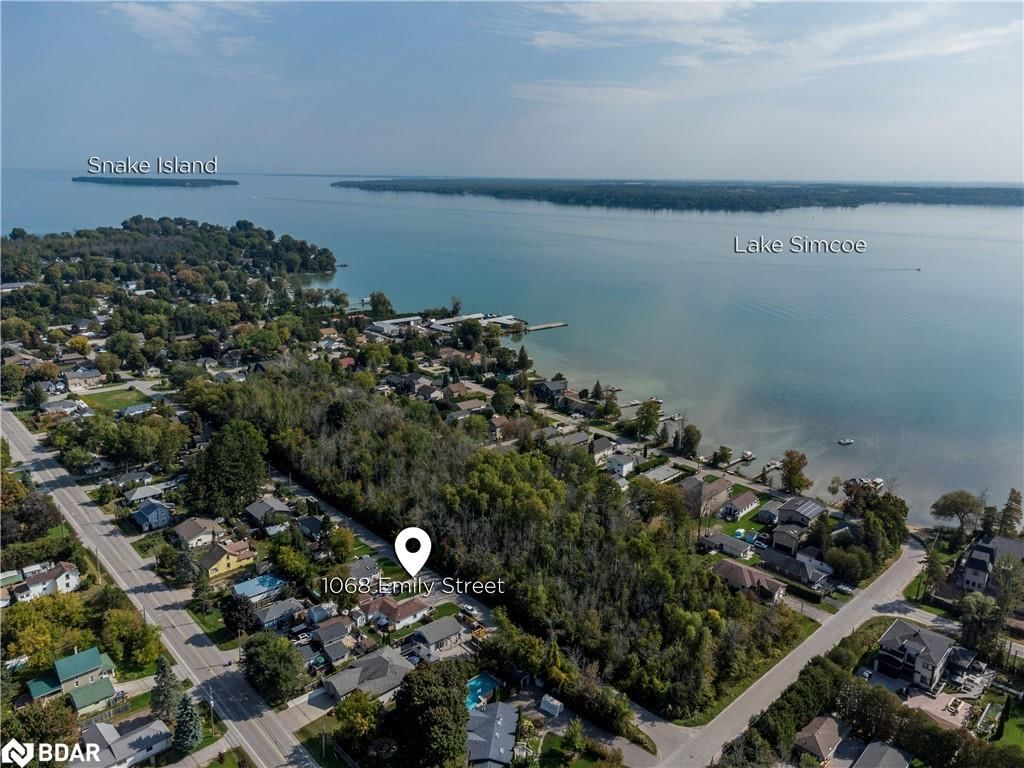 Single Family Residence for sale at 1068 Emily Street, Innisfil, Belle Ewart, L0L 1C0 - MLS: 40691500