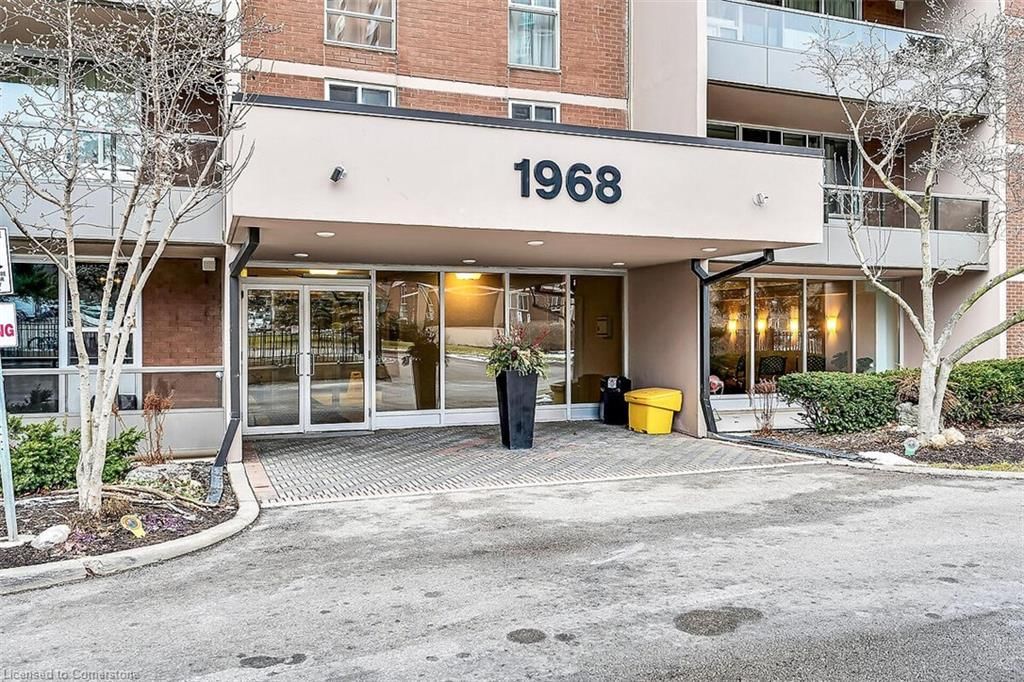 Condo/Apt Unit for sale at 409-1968 Main Street, Hamilton, Ainslie Wood, L8S 1J7 - MLS: 40691791