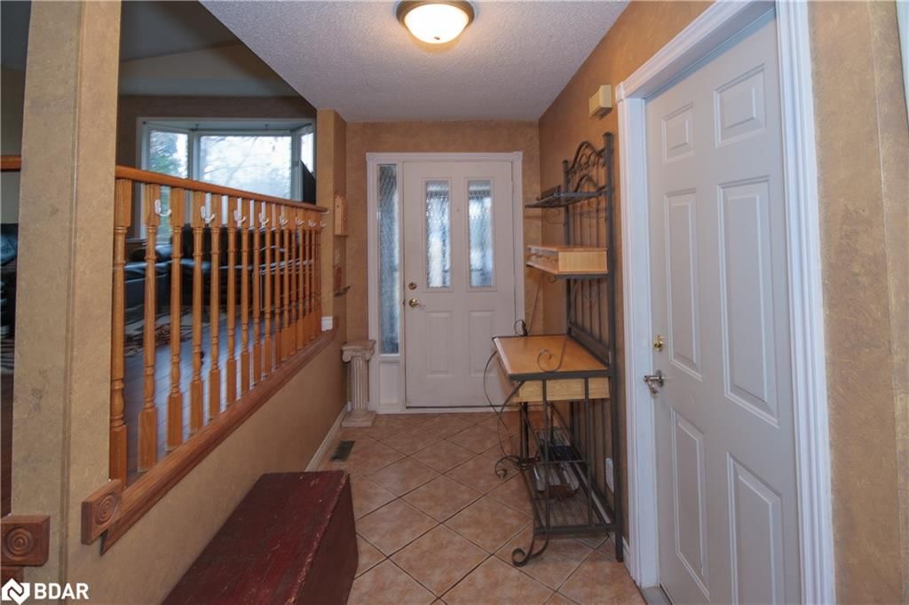 Single Family Residence for sale at 17 Mcconkey Place, Barrie, Allandale, L4N 6H1 - MLS: 40691945