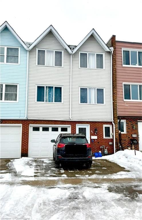 Row/Townhouse sold at 92 Charles Best Place, Kitchener, Downtown/Rockway/S. Ward, N2M 5A3 - MLS: 40691982