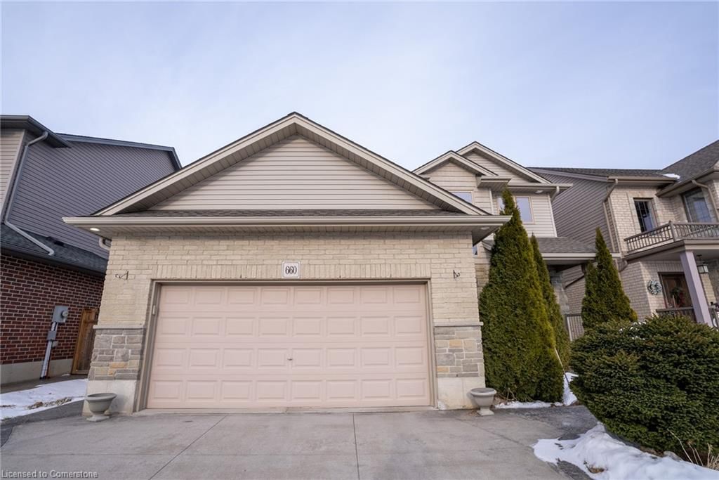 Single Family Residence sold at 660 Normandy Drive, Woodstock, North, N4T 0B6 - MLS: 40692271