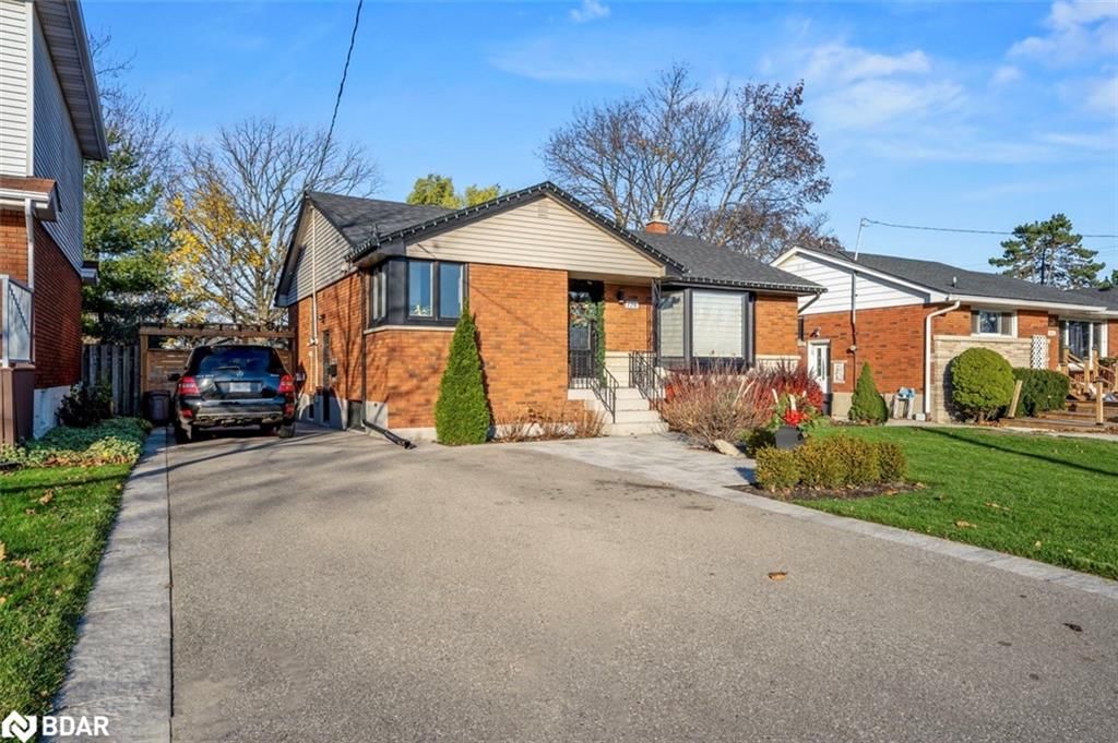 Single Family Residence for sale at 126 West 26th Street, Hamilton, Westcliffe, L9C 4Z4 - MLS: 40692370