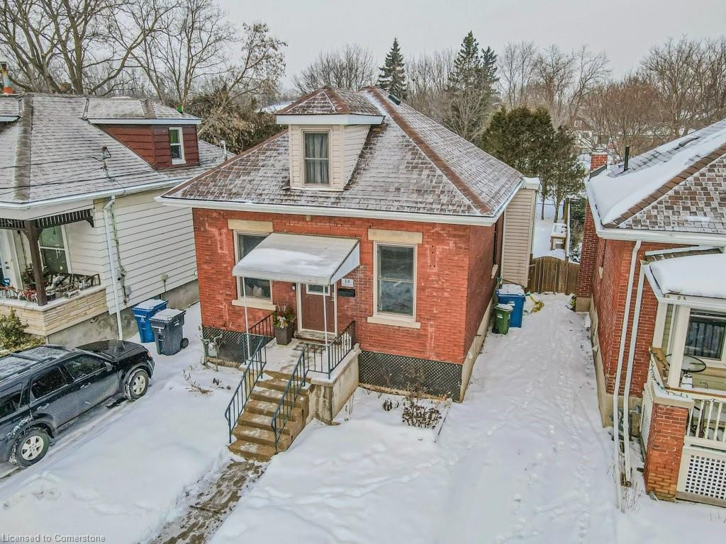 Single Family Residence sold at 14 Morris Street, Guelph, St. Patrick's Ward, N1E 5M2 - MLS: 40692496