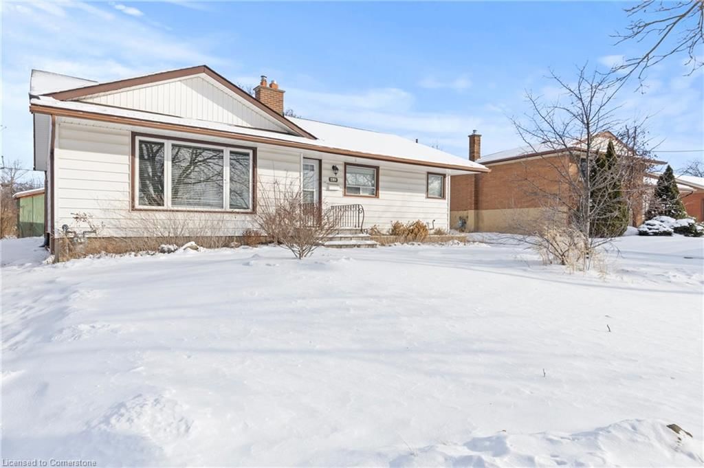 Single Family Residence for sale at 42 Hillgarden Road, St. Catharines, Burleigh Hill, L2T 2W8 - MLS: 40692690