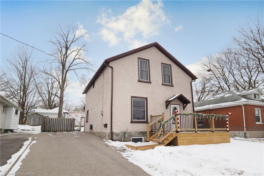 Single Family Residence sold at 75 Elliott Street, Cambridge, Glenview, Lincoln, Oak, N1R 2J7 - MLS: 40692722