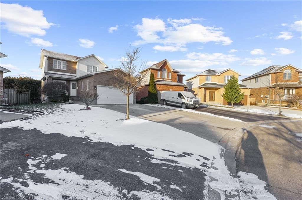 Single Family Residence for sale at 23 Lanza Court, Hamilton, Berrisfield, L8T 5A8 - MLS: 40692917