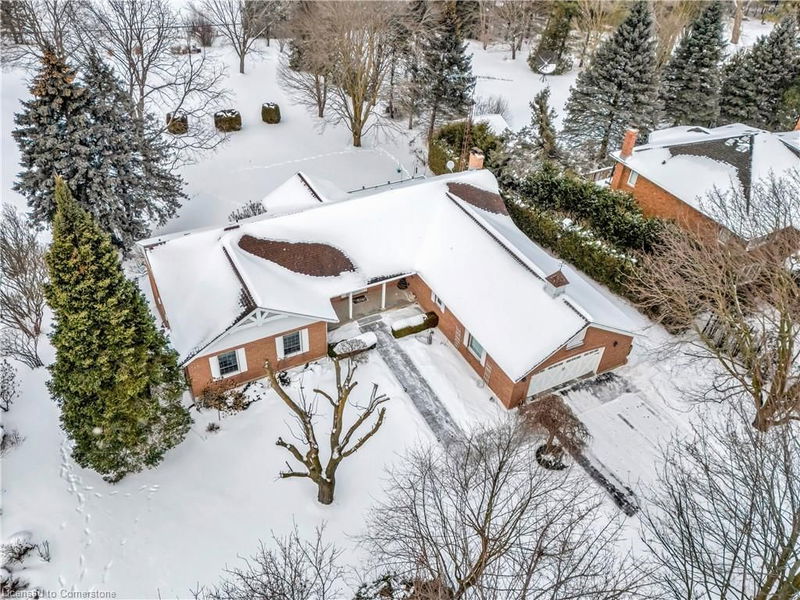418 Country Squire Road, Waterloo, Ontario