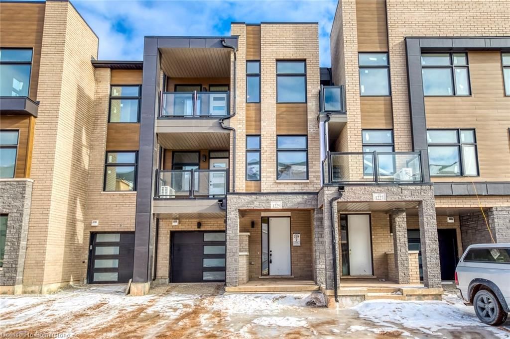 Row/Townhouse for lease at 1225 Anthonia Trail, Oakville, JM Joshua Meadows, L6H 7Y8 - MLS: 40693242