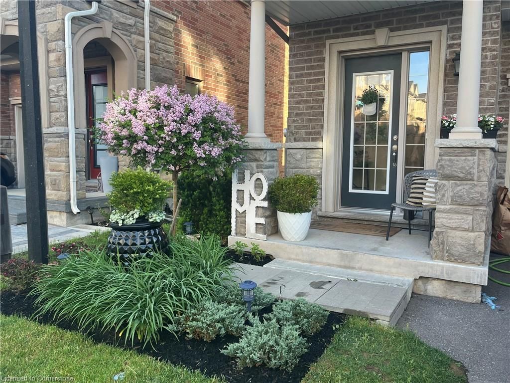 Row/Townhouse for sale at 64 Borers Creek Circle, Waterdown, Waterdown West, L8B 1W3 - MLS: 40693267