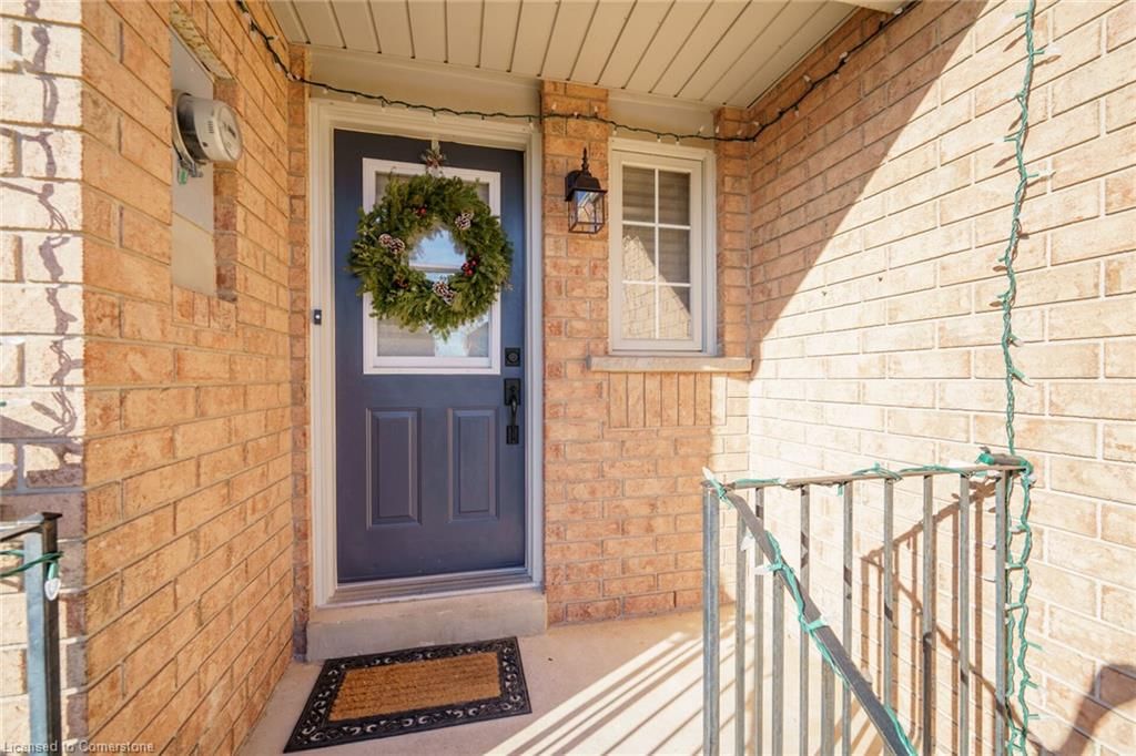 Row/Townhouse sold at 5115 Silvercreek Drive, Burlington, Corporate, L7L 6K5 - MLS: 40693333