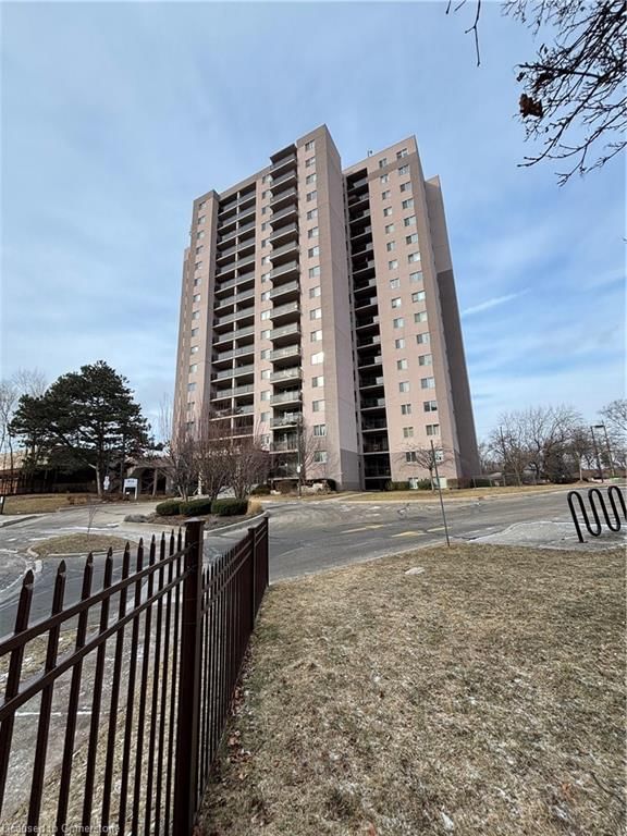 Condo/Apt Unit for lease at 1210-975 Warwick Court, Burlington, Aldershot South, L7T 3Z7 - MLS: 40693346